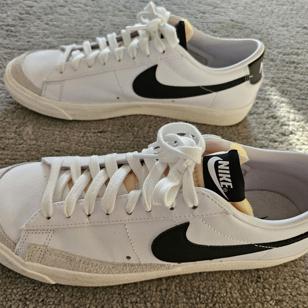 Nike Blazer Low '77, Women's,  size 10
